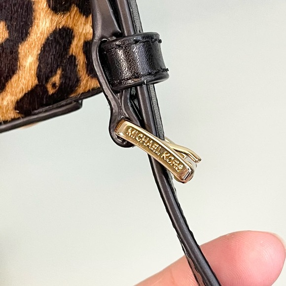 Michael Kors Black Leopard Real Haircalf Dyed Leather Crossbody Sling Handbag - Picture 13 of 16